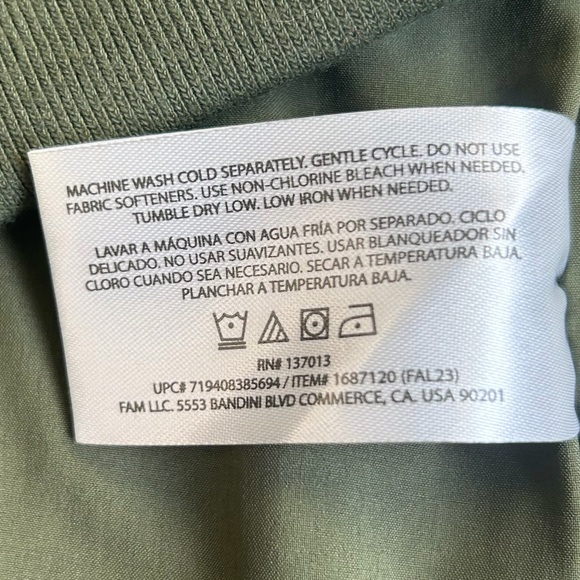 NWT Banana Republic Olive Green Bomber Jacket. Has Stretch. Size XL. - Picture 8 of 9